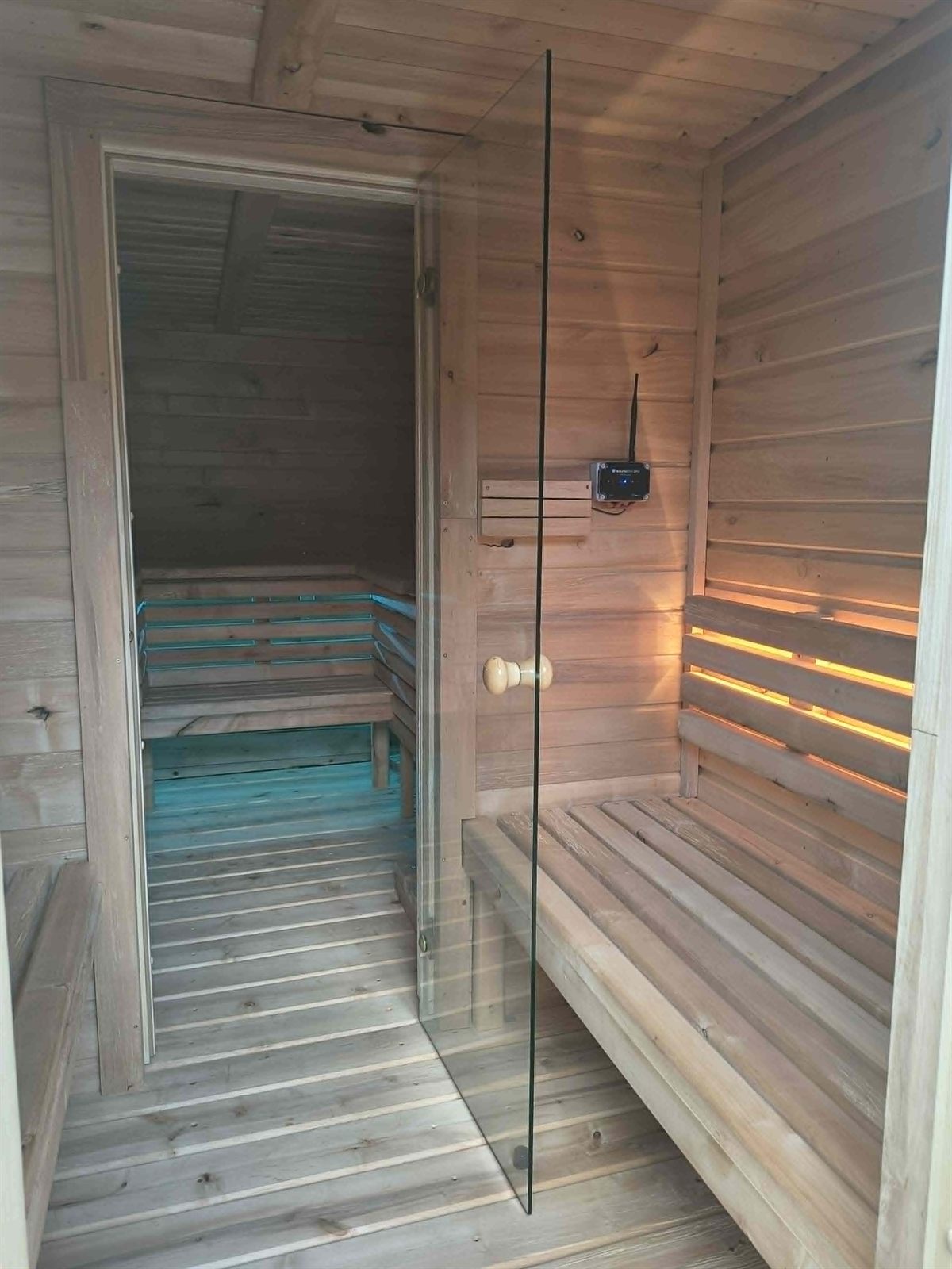 Sauna na wymiar z przedsionkiem i ciepłym oświetleniem podławkowym LED - Nowy Targ